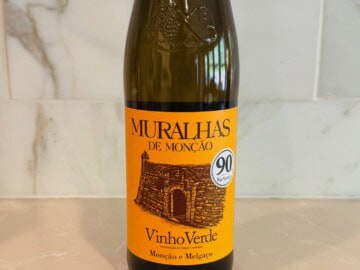 Muralhas de Moncao Vinho Verde